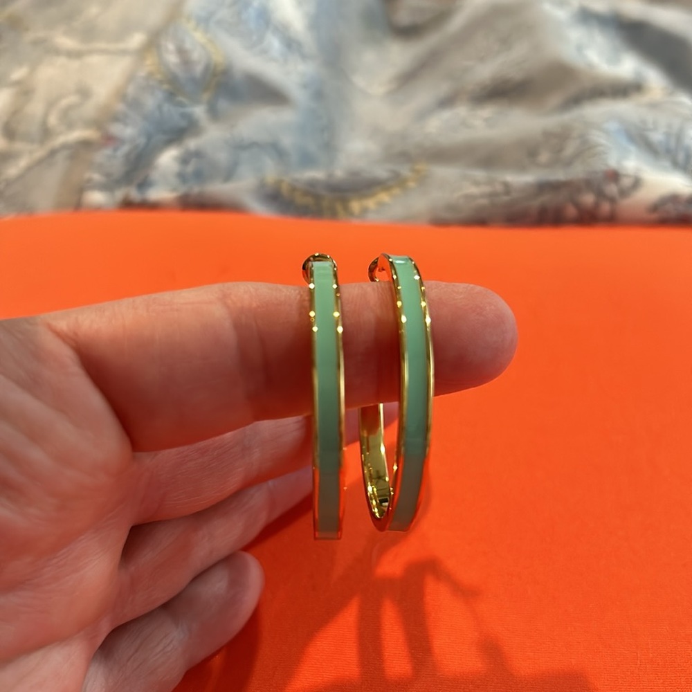 Hoop earrings - Picture 3 of 3